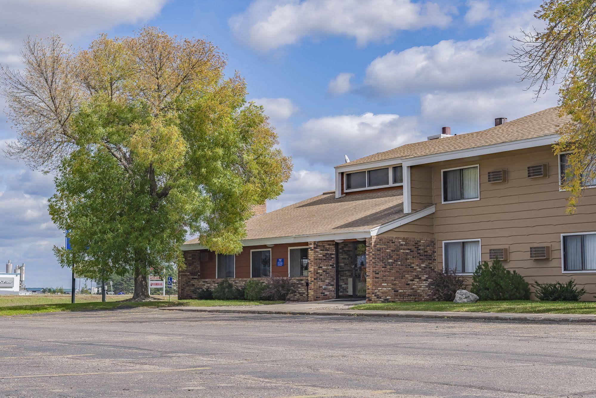 Rodeway Inn Saint Joseph Exterior photo