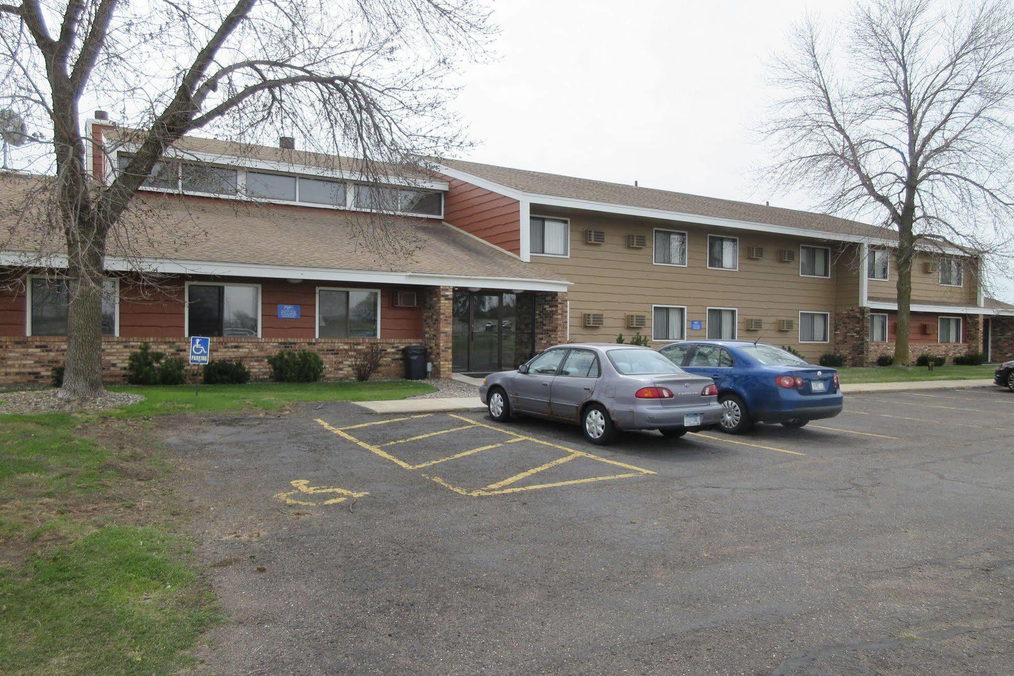 Rodeway Inn Saint Joseph Exterior photo